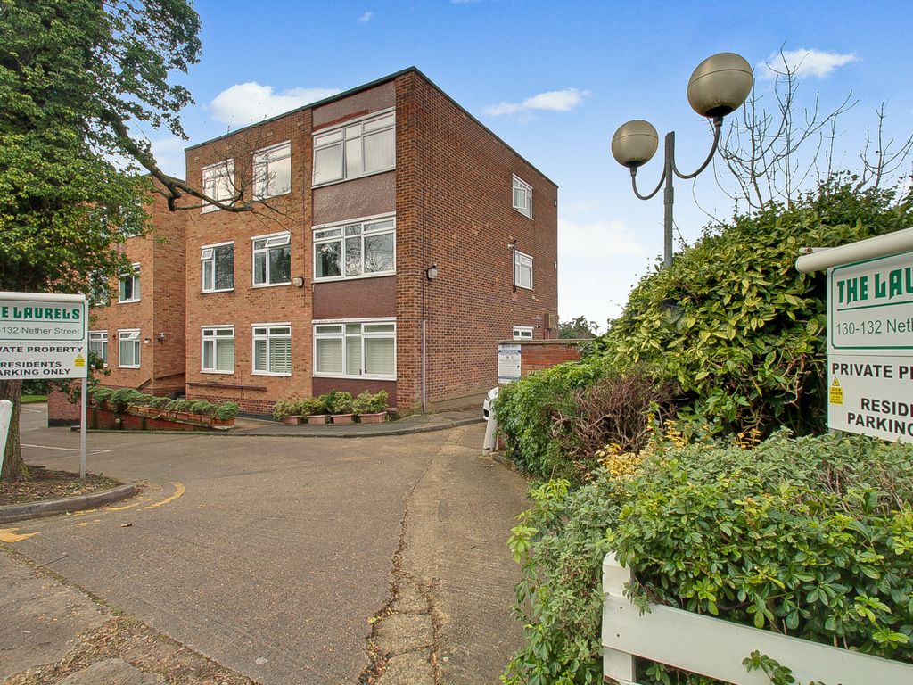 2 bed flat to rent in Nether Street, Finchley N3, £1,850 pcm Zoopla