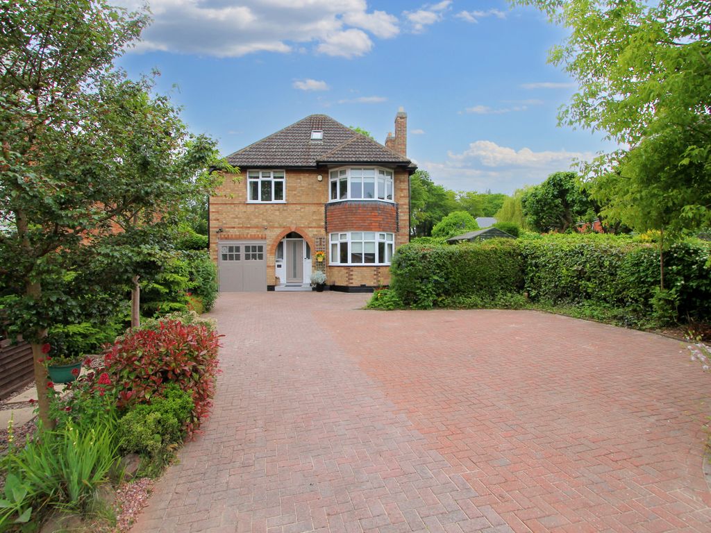 4 bed detached house for sale in Wigston Road, Oadby, Leicester LE2