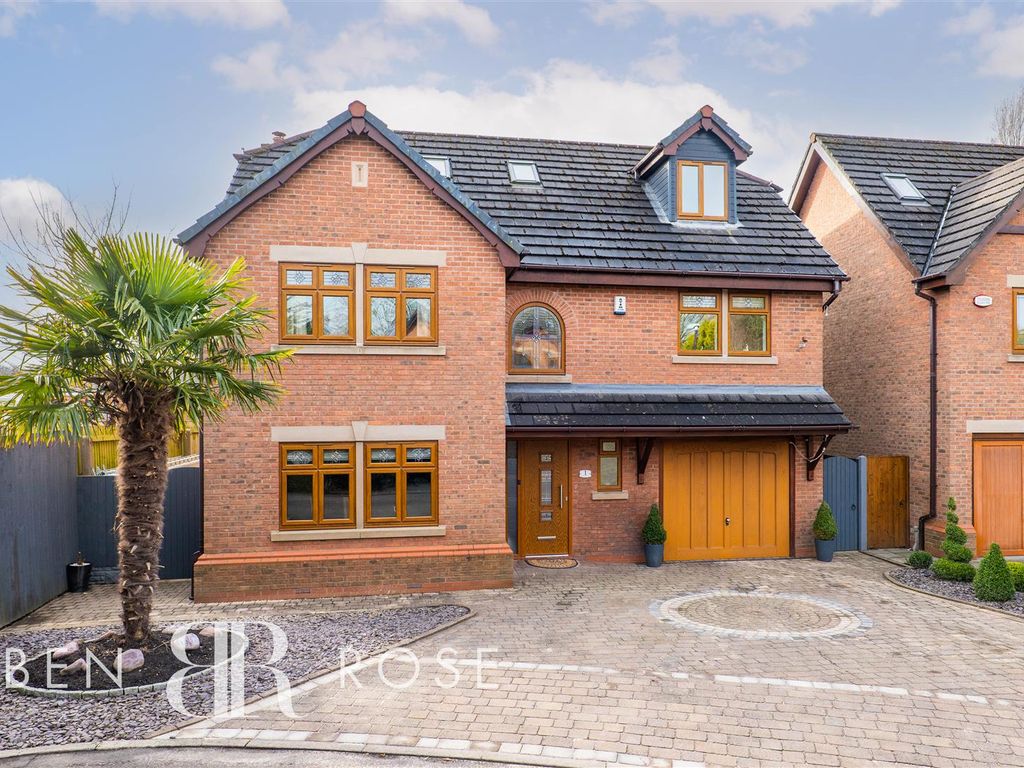 6 bed detached house for sale in Apple Tree Close, Euxton, Chorley PR7