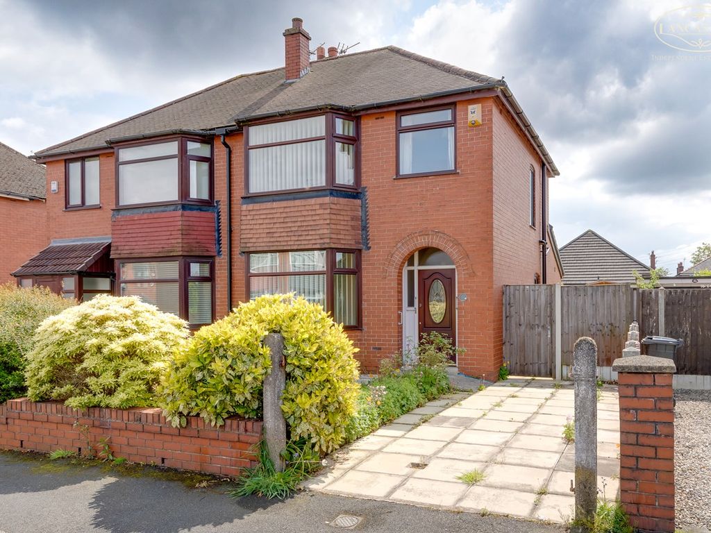 3 bed semidetached house for sale in Corrie Crescent, Kearsley, Bolton