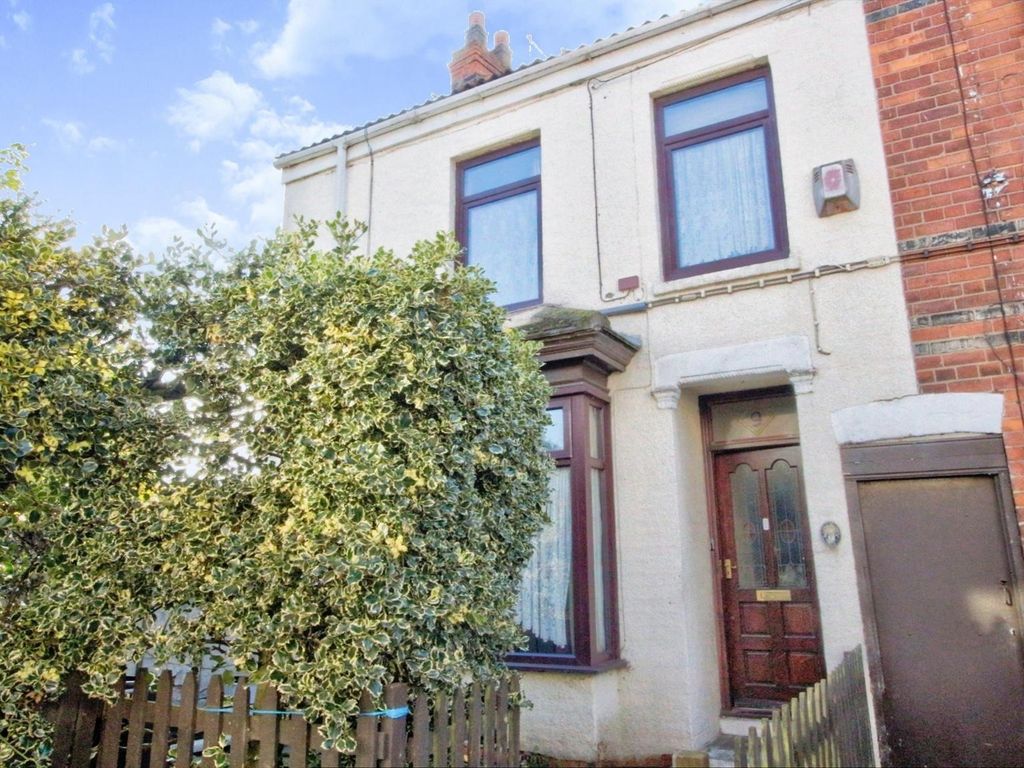 3 bed end terrace house for sale in Egton Villas, Egton Street, Hull