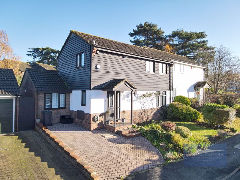 3 bed semidetached house for sale in Gwynne Park Avenue, Woodford Green IG8, £699,995 Zoopla