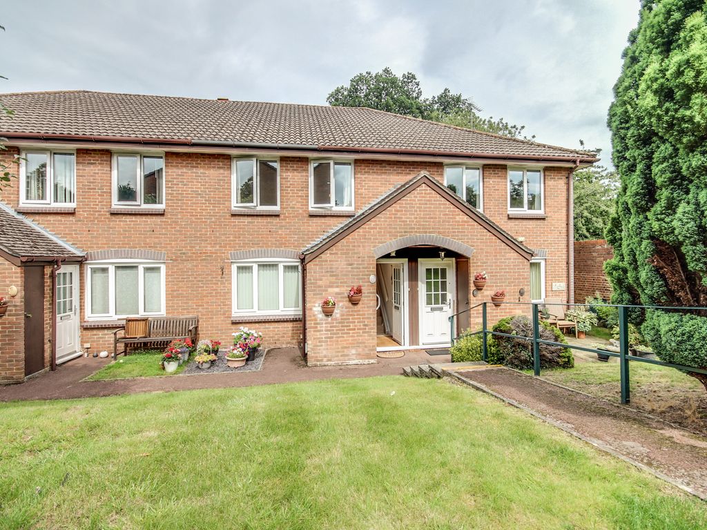 1 bed for sale in Acorn Drive, Wokingham RG40 Zoopla