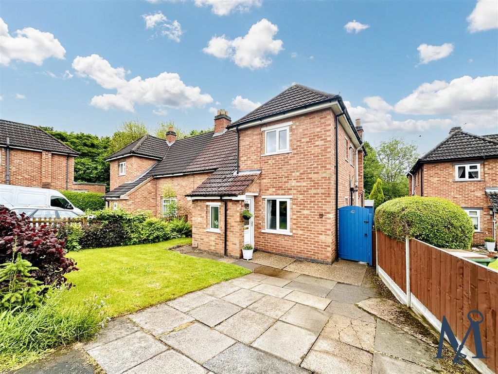 3 bed semidetached house for sale in St. Bernards Road, Whitwick