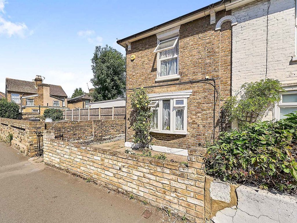 3 bed semidetached house for sale in Pears Road, Hounslow TW3 Zoopla