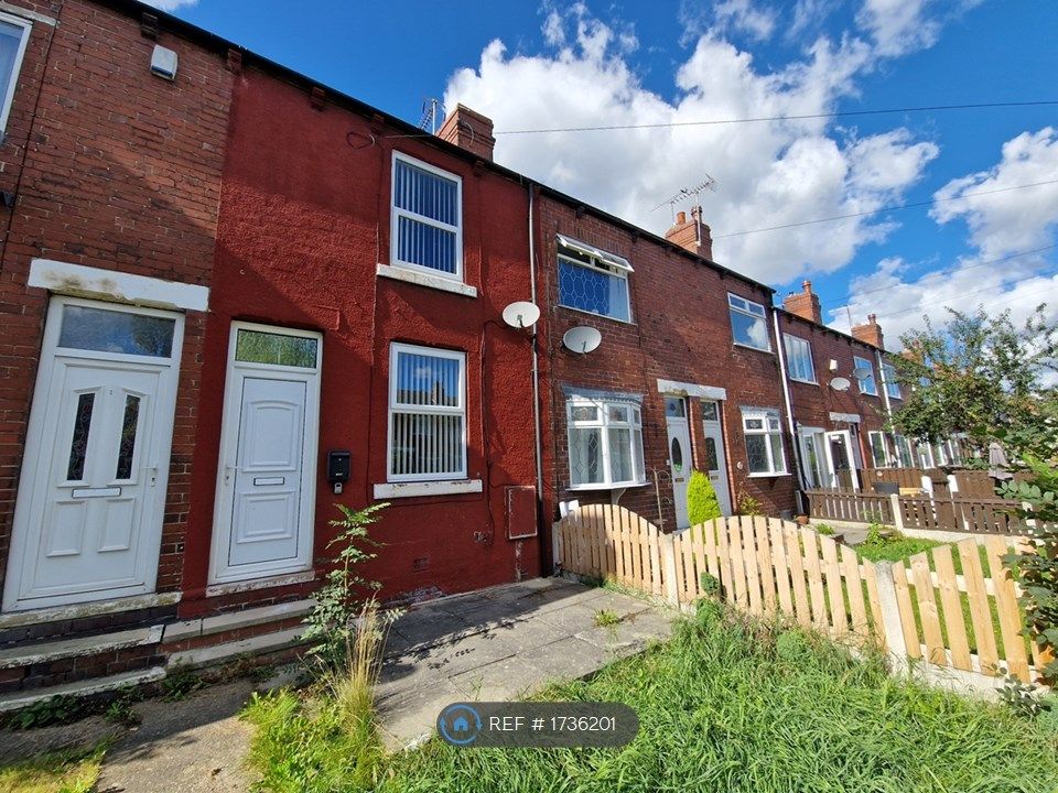 2 bed terraced house to rent in Grove Avenue, Hemsworth, Pontefract WF9