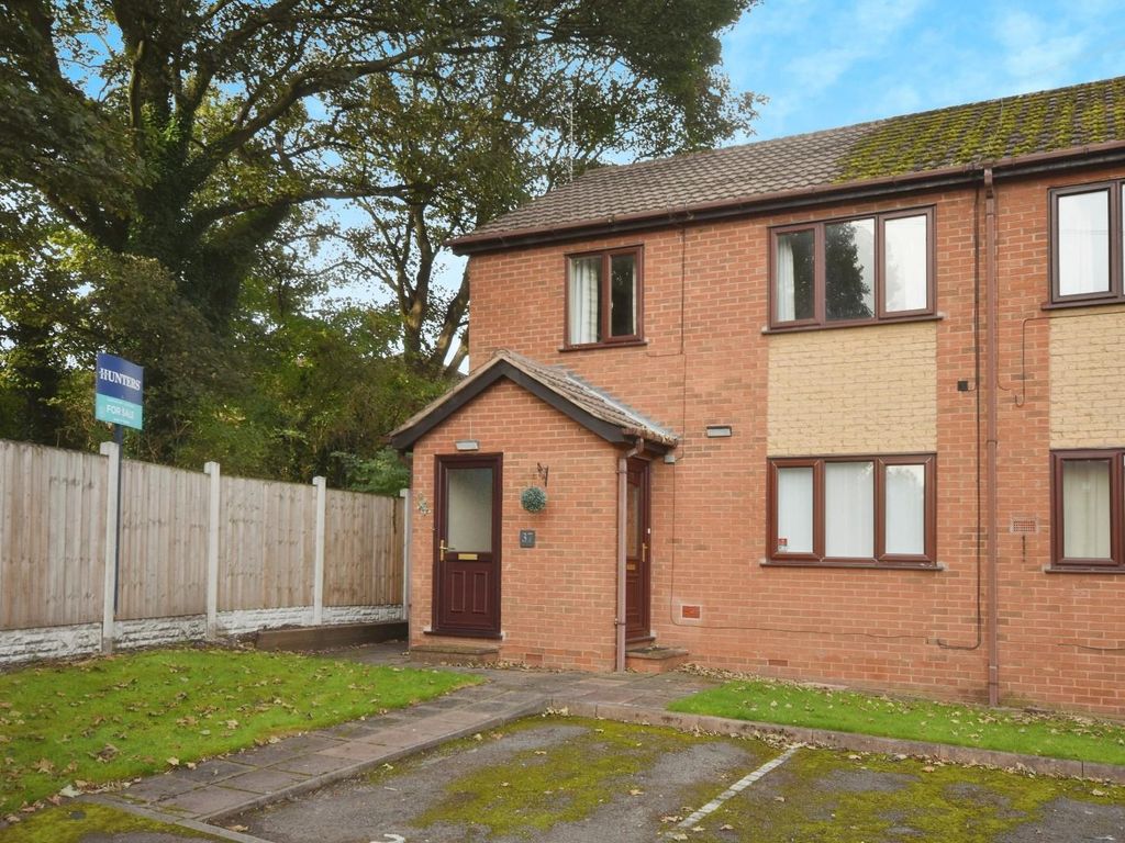 1 bed flat for sale in Alford Close, Brampton, Chesterfield S40, £