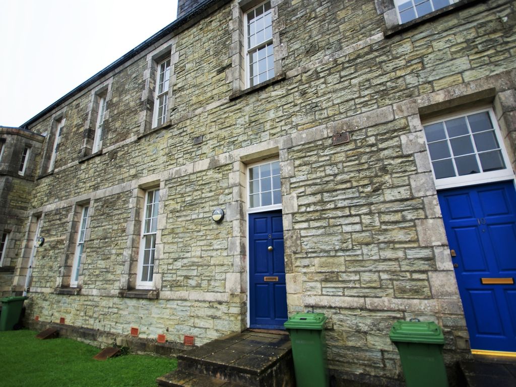 2 bed terraced house to rent in 9 Royffe Way, Bodmin PL31, £825 pcm
