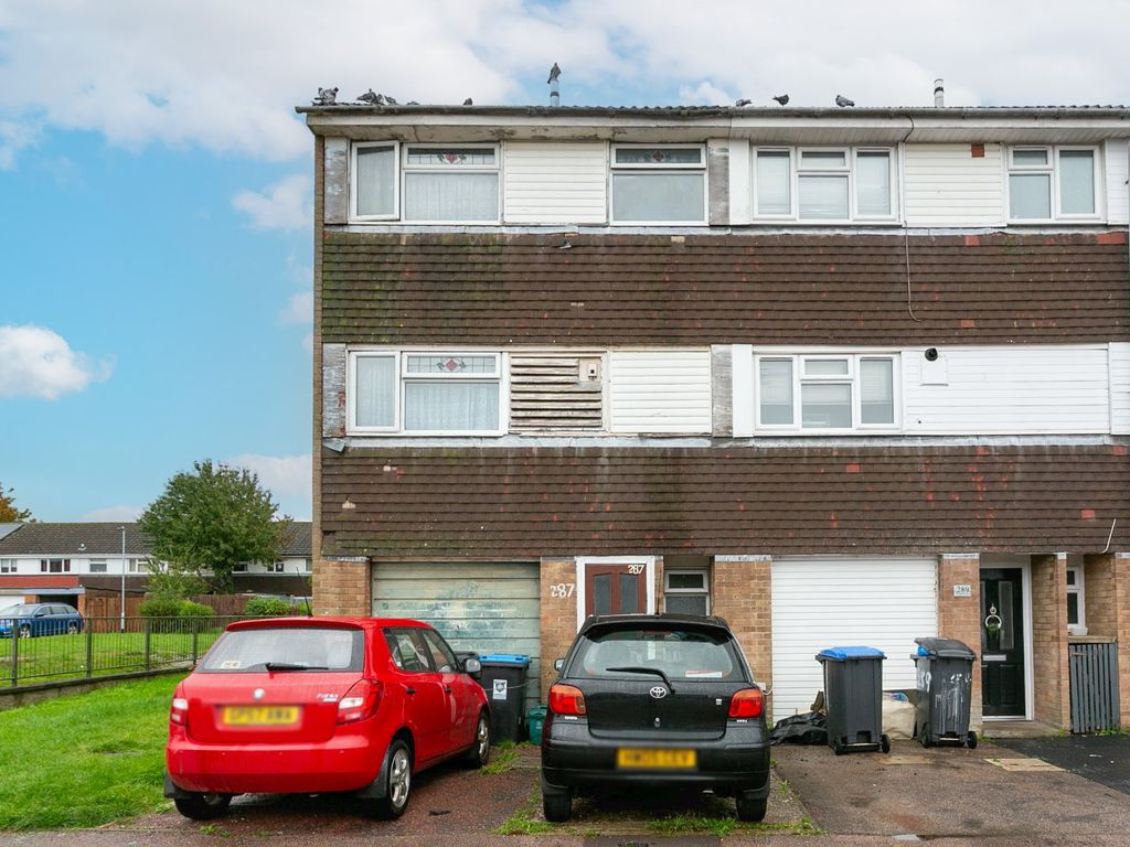 4 bed detached house for sale in St. Agnells Lane, Hemel Hempstead