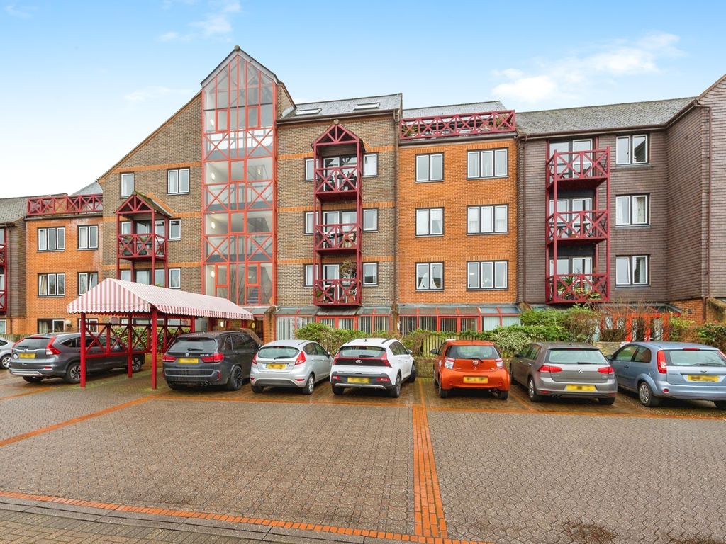 1 bed flat for sale in The Mount, Guildford, Surrey GU2, £125,000 Zoopla
