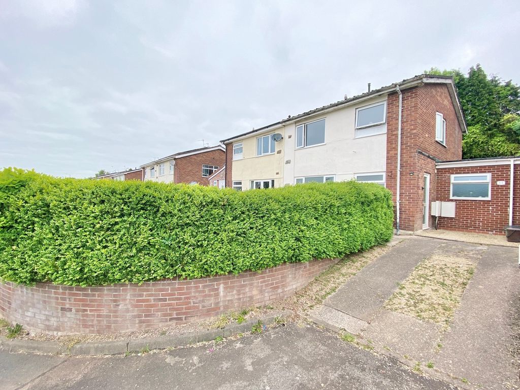 3 bed semidetached house for sale in Home Farm Green, Caerleon