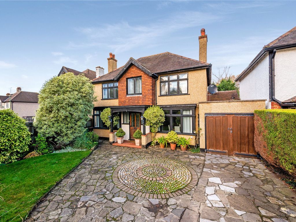 3 Bed Detached House For Sale In Croydon Road, Beddington CR0, £750,000 ...