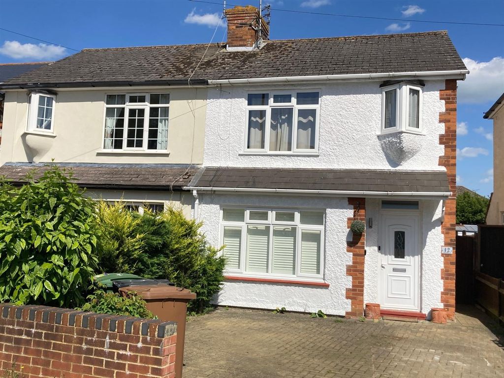 2 bed semidetached house for sale in Fountain Lane, Barming, Maidstone