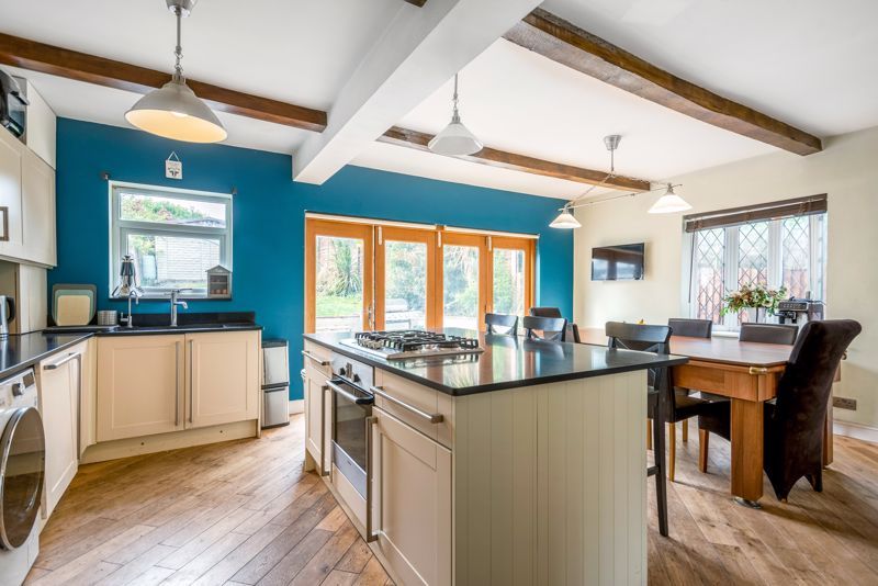 4 bed semidetached house for sale in Arcadian Avenue, Bexley DA5, £