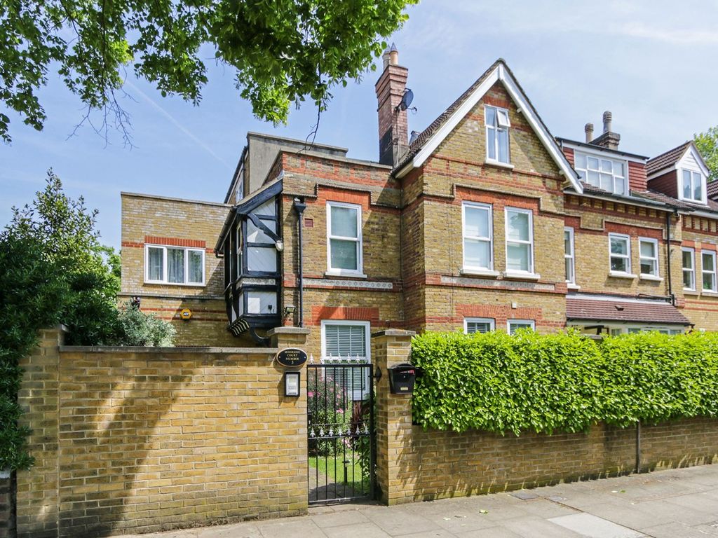 2 bed semidetached house for sale in Somerset Road, Northfields