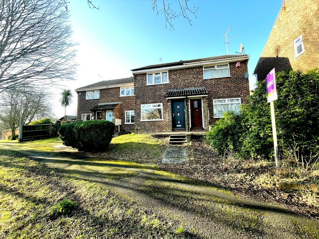 2 bed end terrace house for sale in Pine Grove, Hempstead, Gillingham