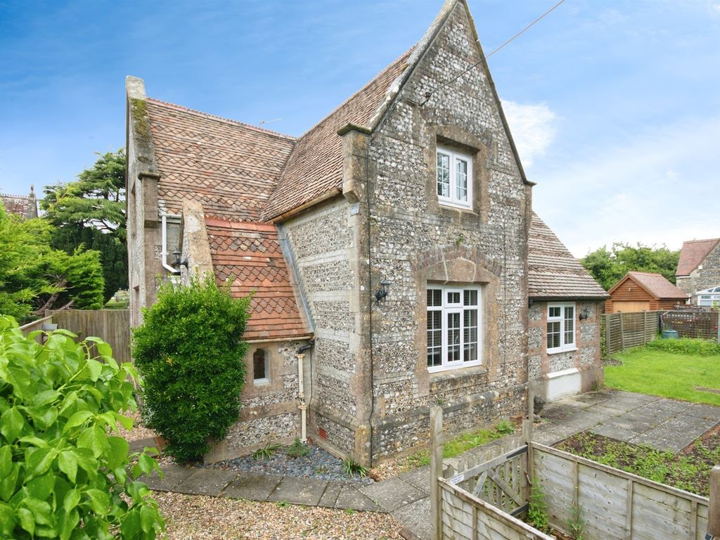 3 bed detached house for sale in Salisbury Road, Blandford Forum DT11