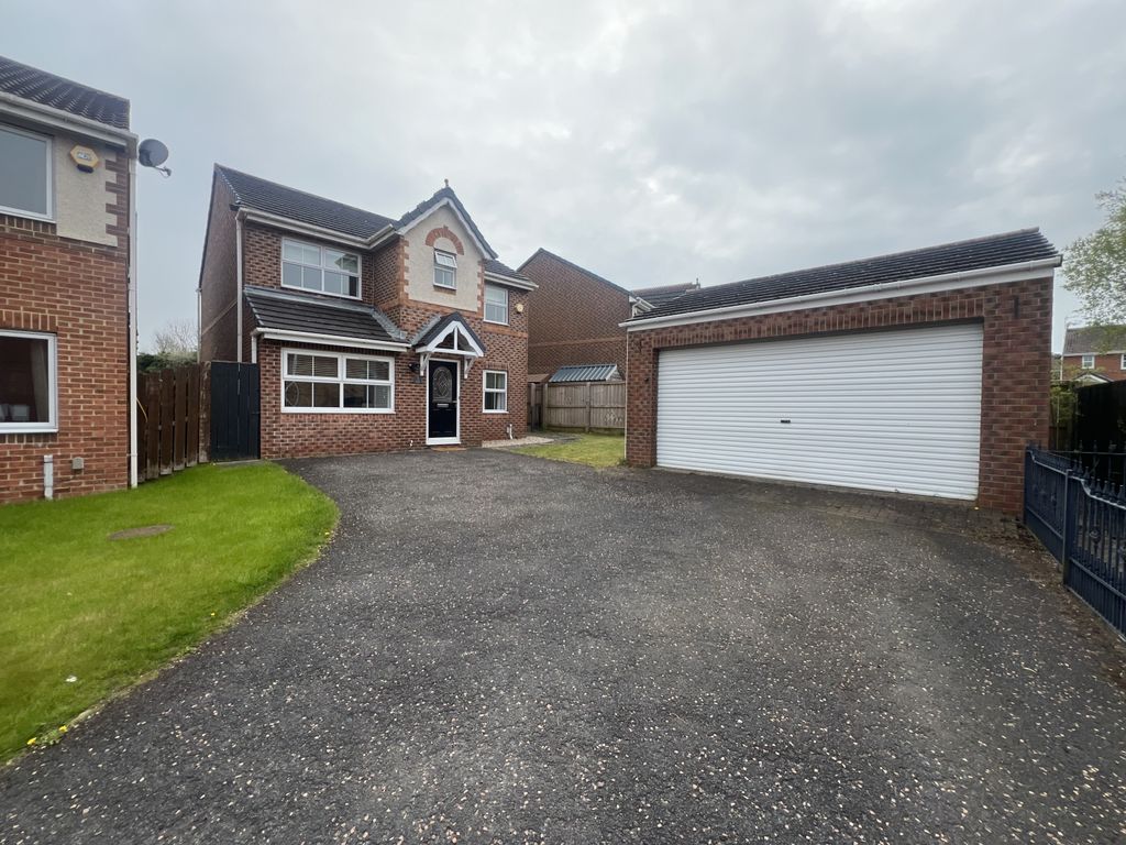4 bed detached house for sale in Maslin Grove, Peterlee, County Durham