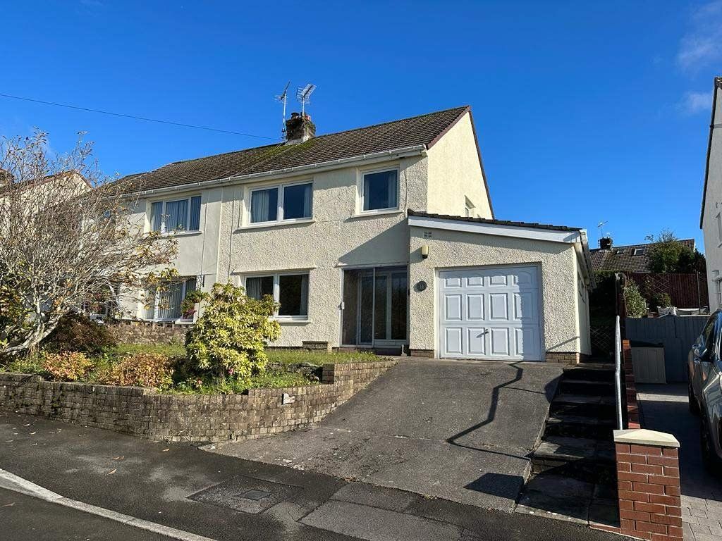 3 bed semidetached house for sale in St. Deinols Close, Pengam