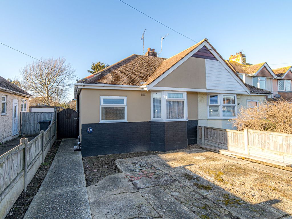 1 bed semidetached bungalow for sale in Woodman Avenue, Whitstable CT5