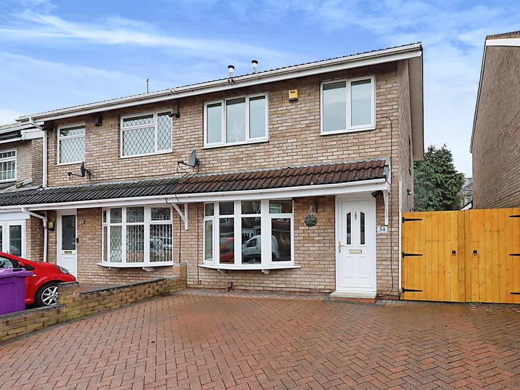 3 bed semidetached house for sale in Denmore Gardens, Eastfield