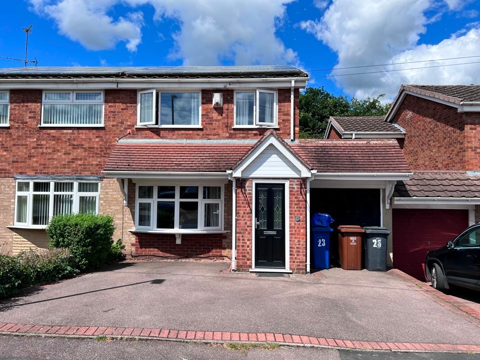 3 bed semidetached house for sale in Linden Avenue, Chase Terrace
