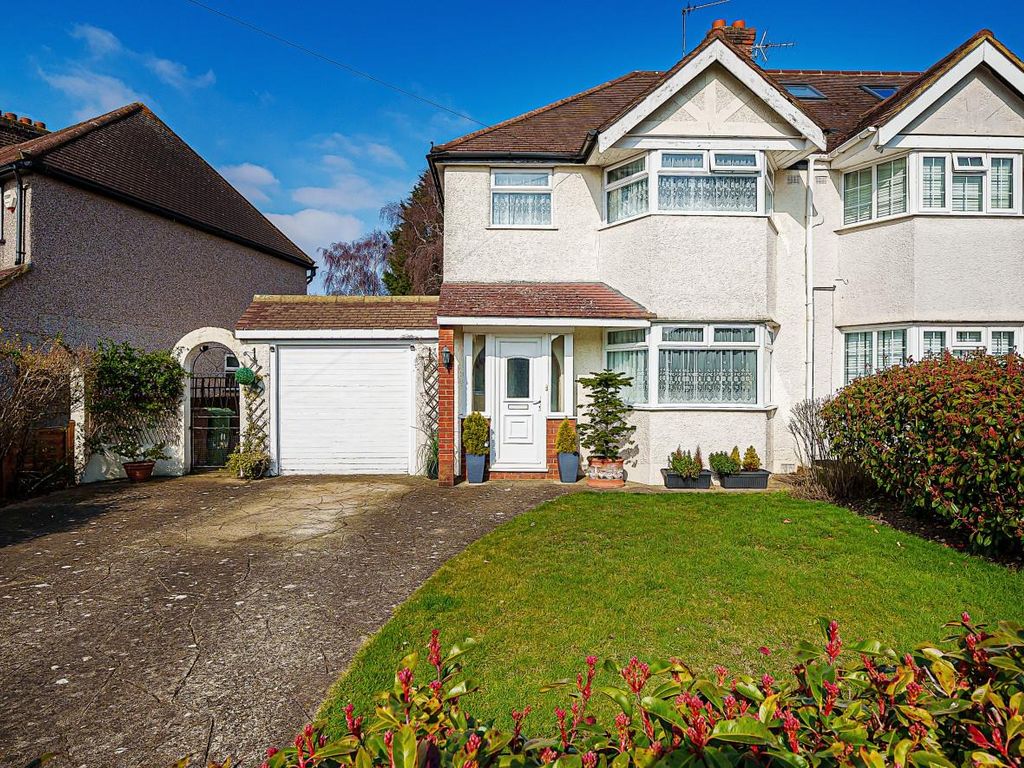 3 bed semidetached house for sale in Elm Way, Ewell, Epsom KT19 Zoopla