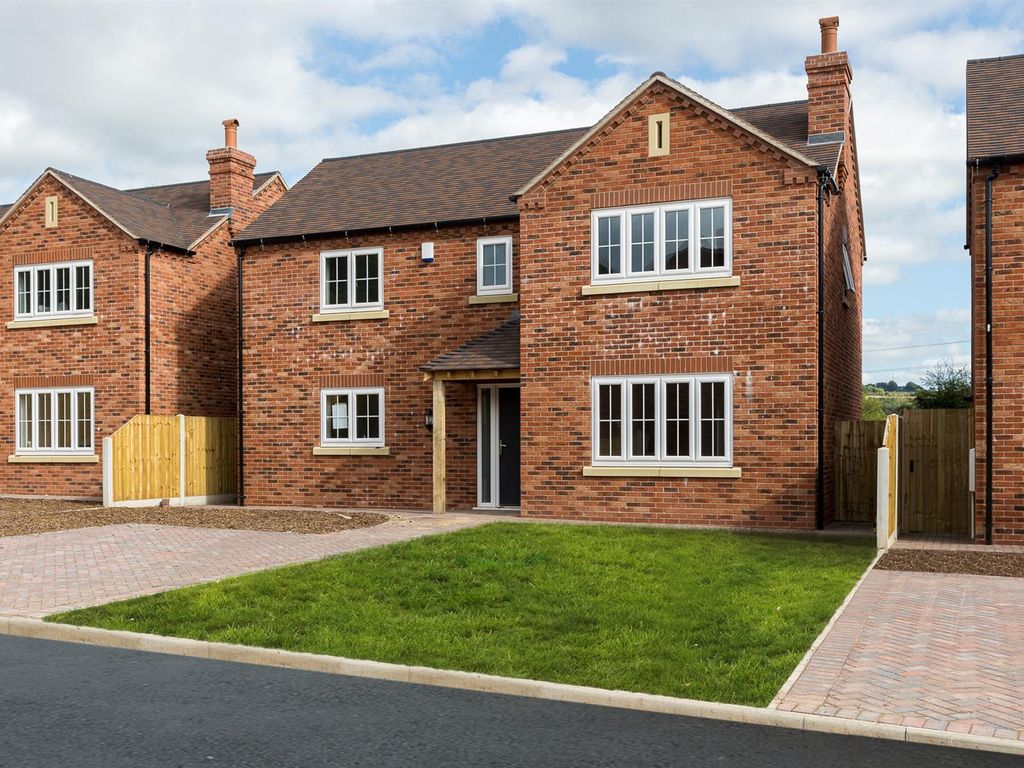 New home, 4 bed detached house for sale in Foxley Close, Redhills Road