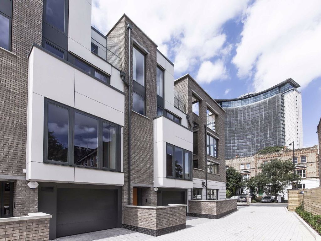 4 bed property to rent in Peel Place, London SW6 Zoopla