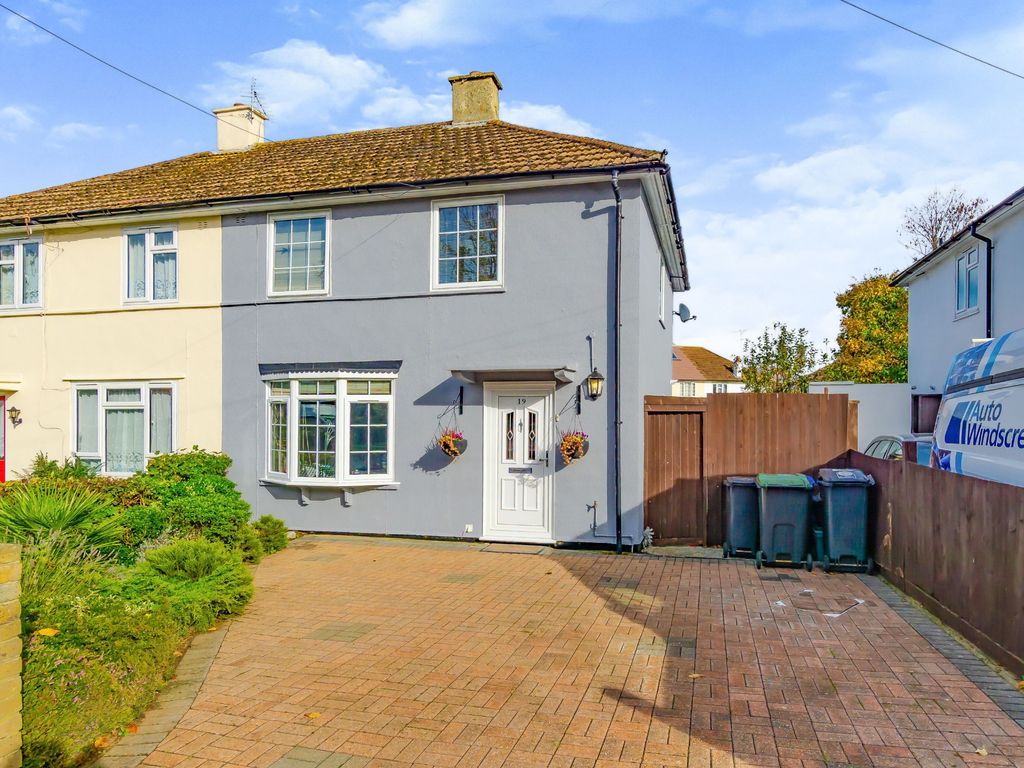 3 bed semidetached house for sale in Cator Crescent, New Addington