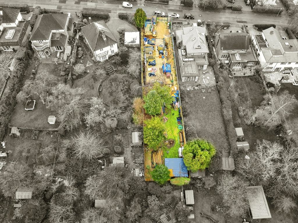 New home, 5 bed detached house for sale in Hall Park, Berkhamsted HP4