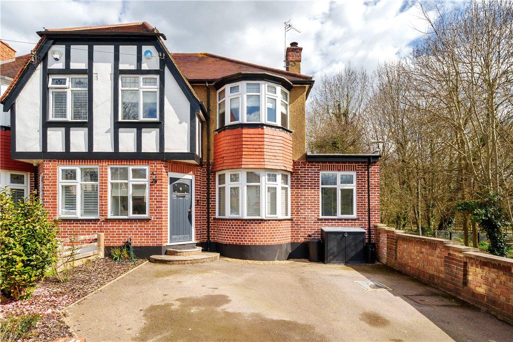 4 bed semidetached house for sale in St. Margarets Road, Ruislip