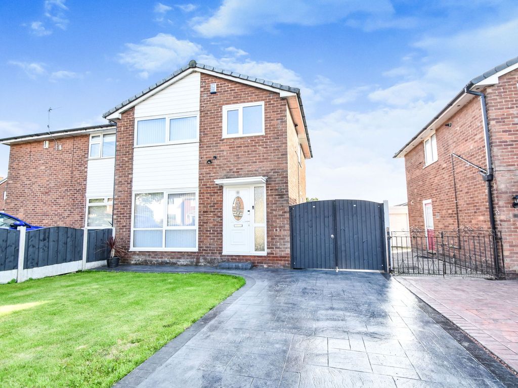 3 bed semidetached house for sale in Alnwick Drive, Bury BL9 Zoopla