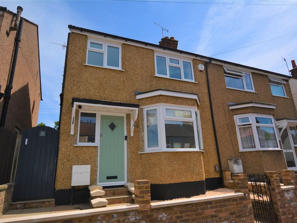 3 bed semidetached house to rent in Ashdon Road, Bushey, Herts WD23, £