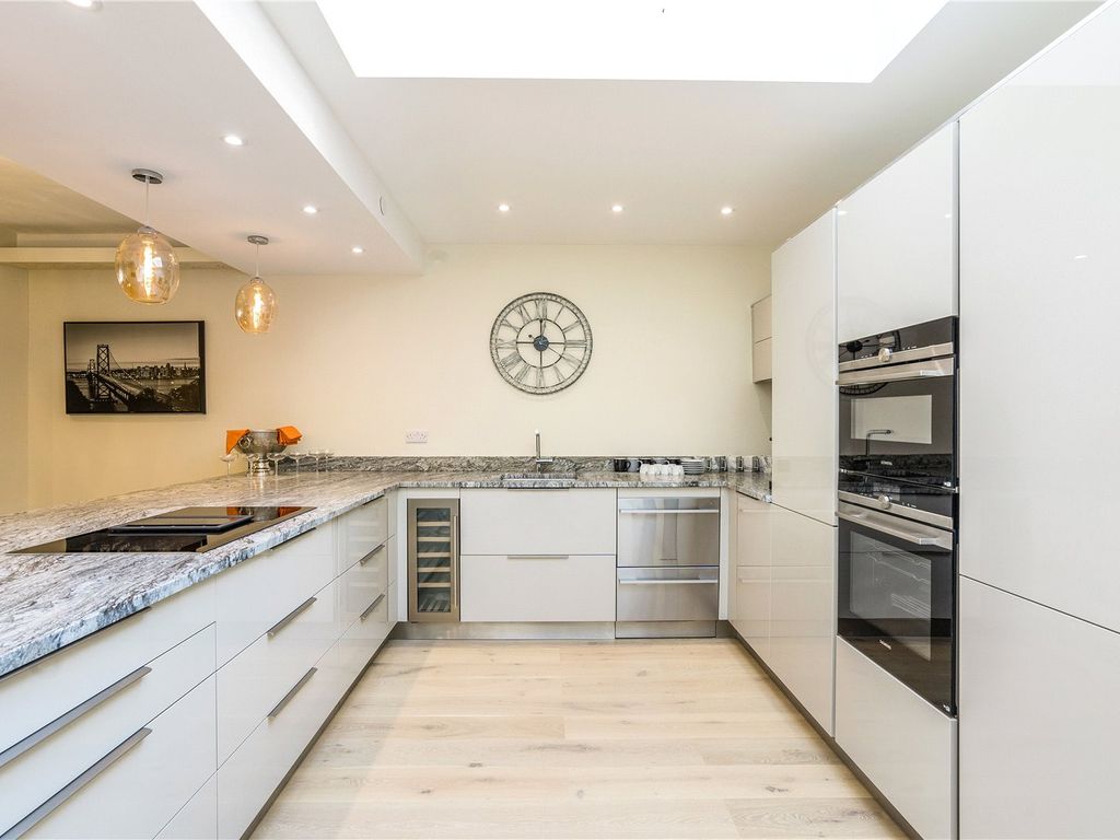 Millennium Rise, London Road West, Bath BA1  