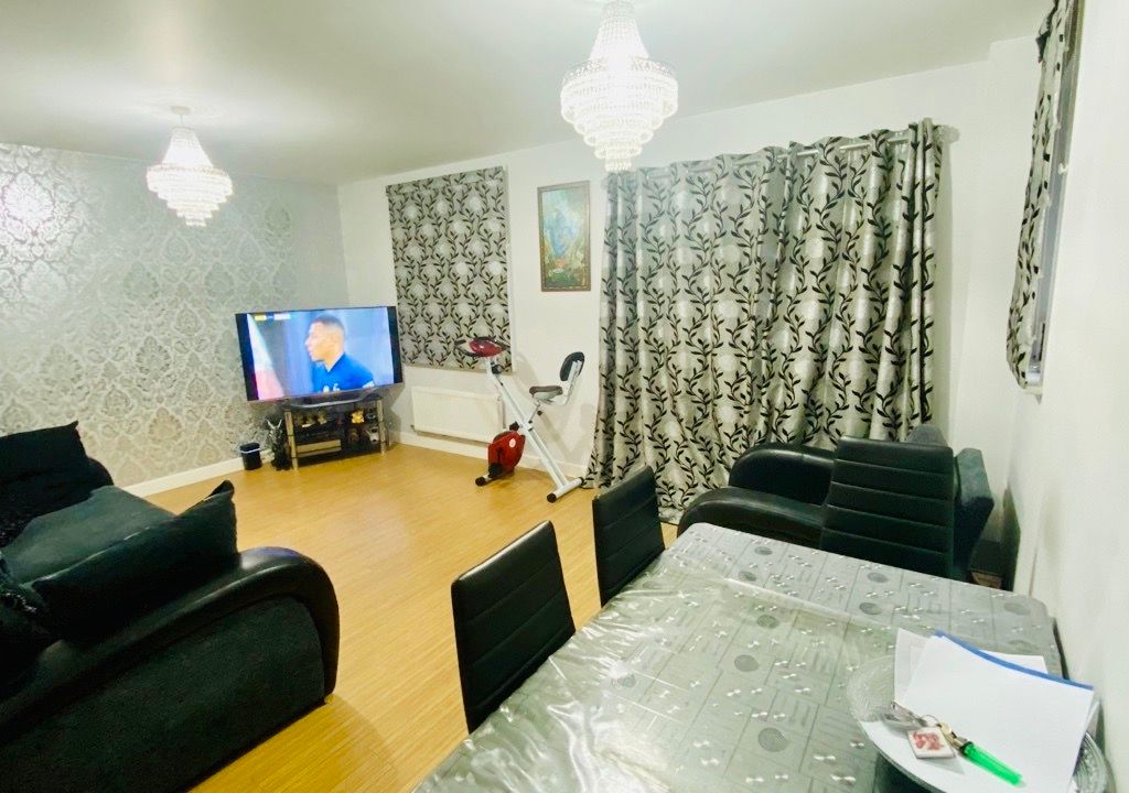 4 bed terraced house to rent in Ragna Close, Rainham RM13 Zoopla