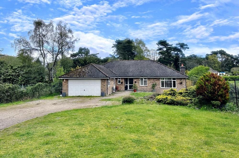 3 bed bungalow for sale in St Leonards, Ringwood BH24 Zoopla