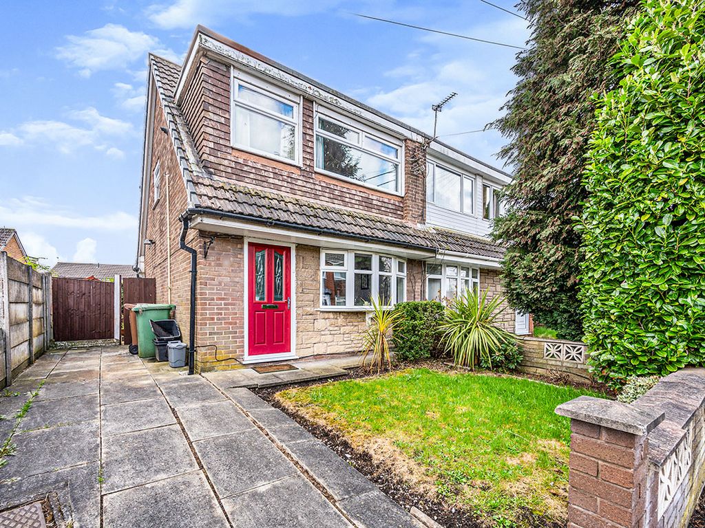 3 bed semidetached house for sale in Clare Close, St. Helens