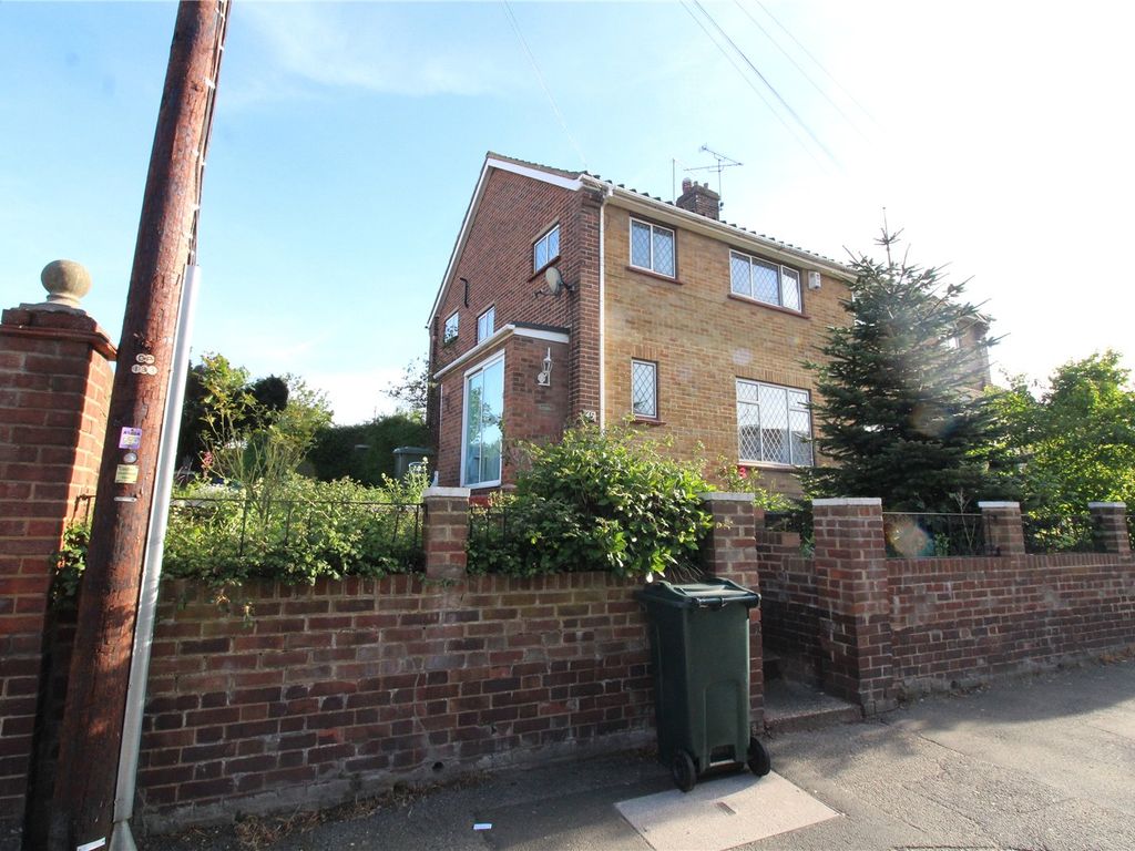 3 bed semidetached house for sale in Street, Kent DA10, £375,000 Zoopla