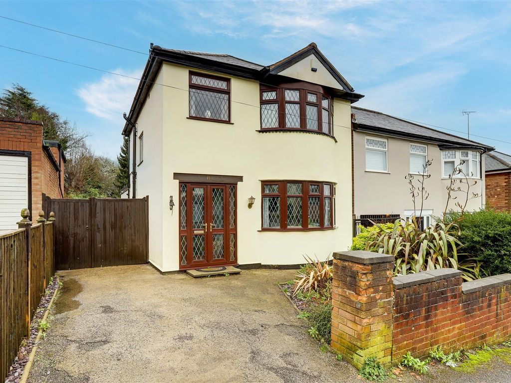 3 bed detached house for sale in Moore Road, Mapperley, Nottinghamshire