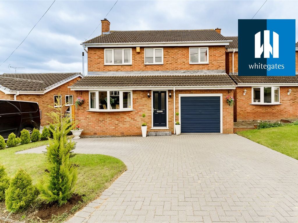 5 bed detached house for sale in Anston Drive, South Elmsall