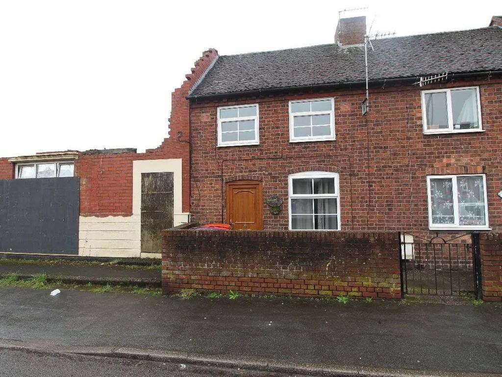 2 bed terraced house for sale in Trench Road, Trench, Telford TF2, £