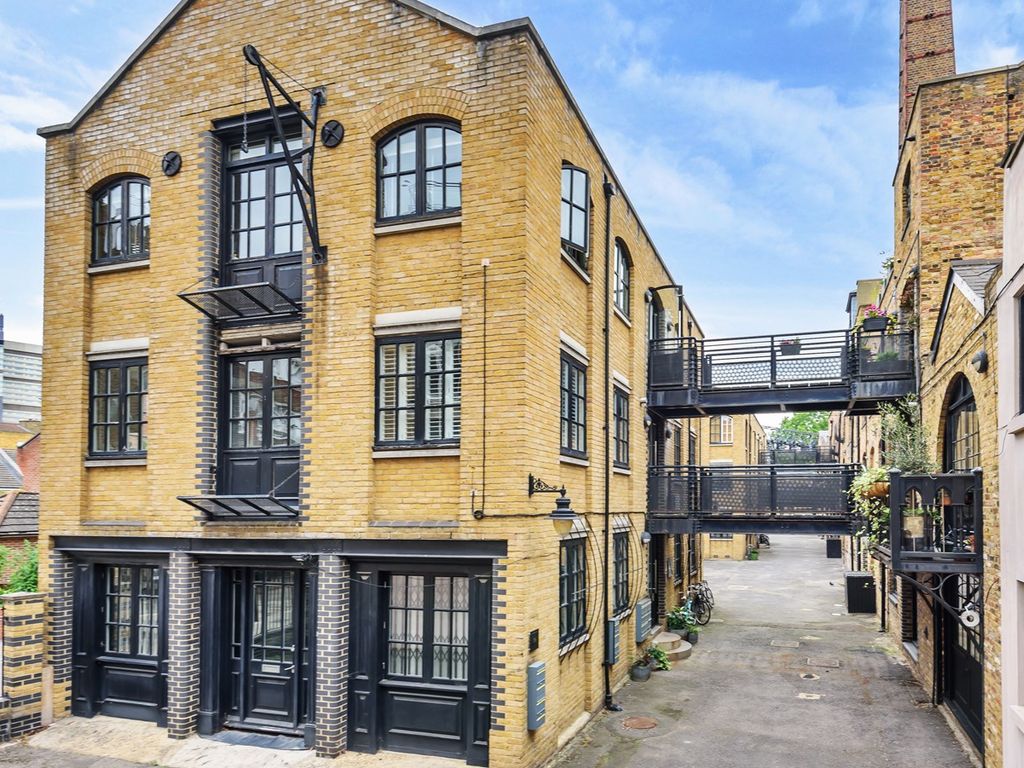 1 bed flat for sale in Tower Bridge Road, London SE1, £600,000 Zoopla