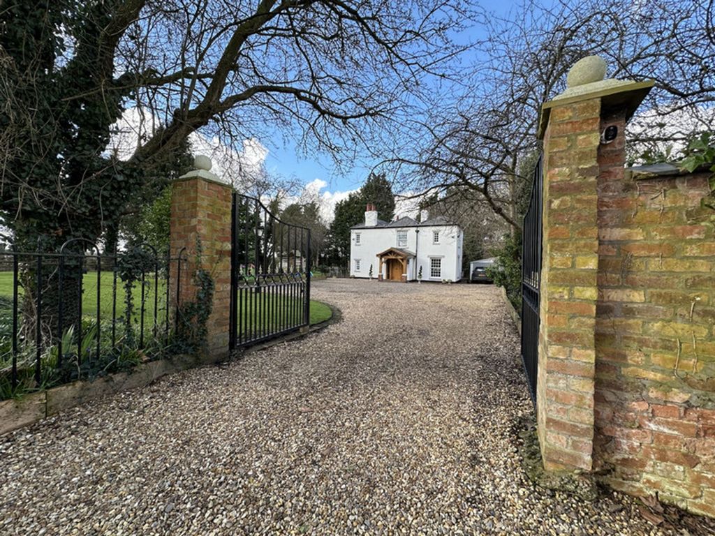 5 bed detached house for sale in Countesthorpe Road, Cosby LE9, £850,000 Zoopla