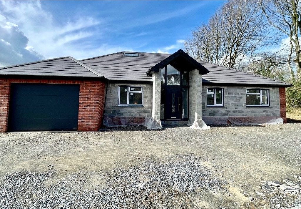 4 bed bungalow for sale in Llangain, Carmarthen, Carmarthenshire SA33