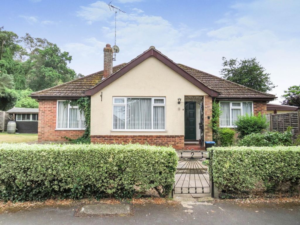 2 bed detached bungalow for sale in Brecklands, Mundford, Thetford IP26