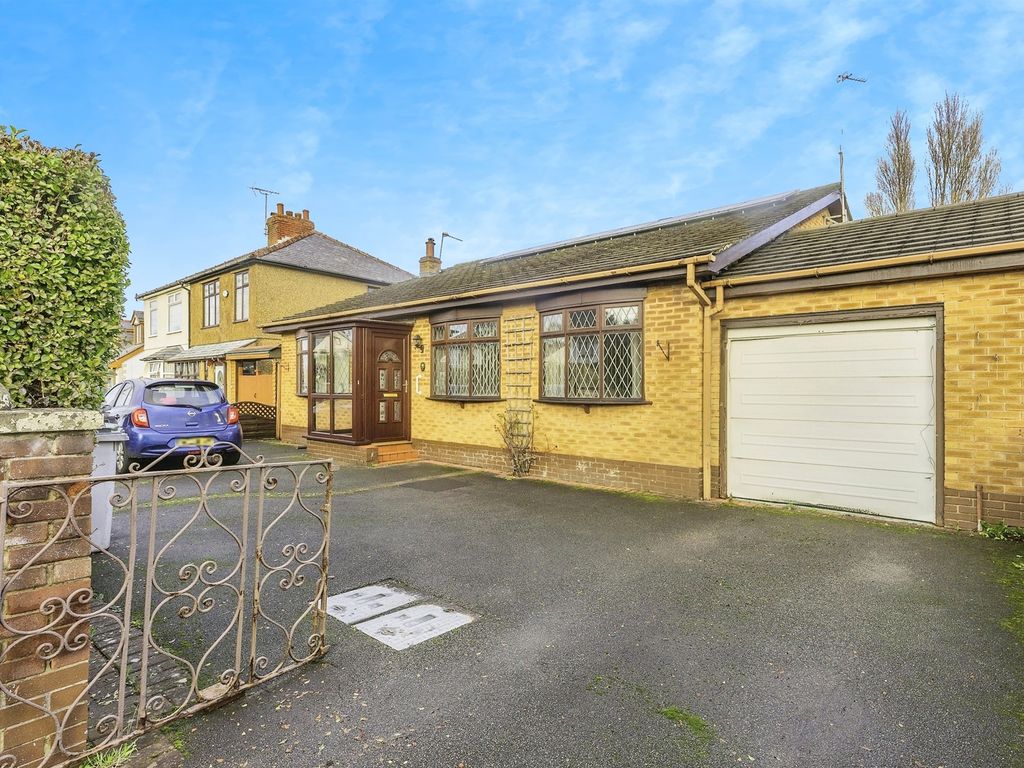 3 bed detached bungalow for sale in Stavordale Road, Moreton, Wirral