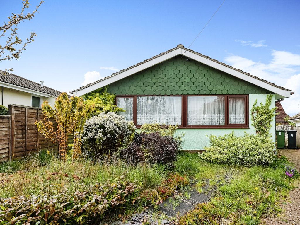 3 bed bungalow for sale in Francis Road, Horndean, Waterlooville