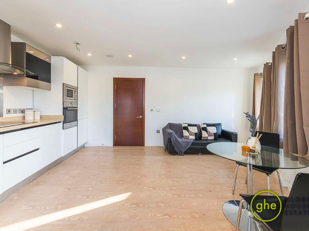 Island 1 Newgate Croydon London CR0  