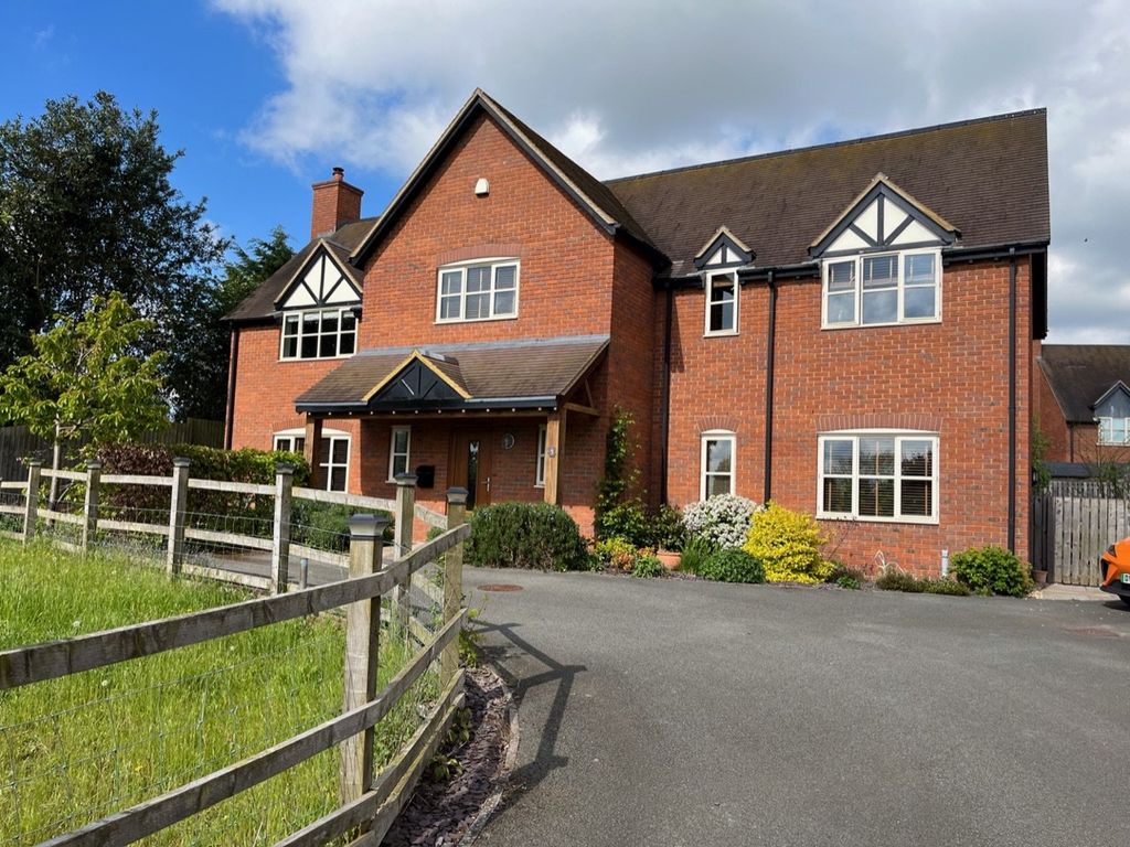 5 bed detached house for sale in The Fold, Childs Ercall, Market